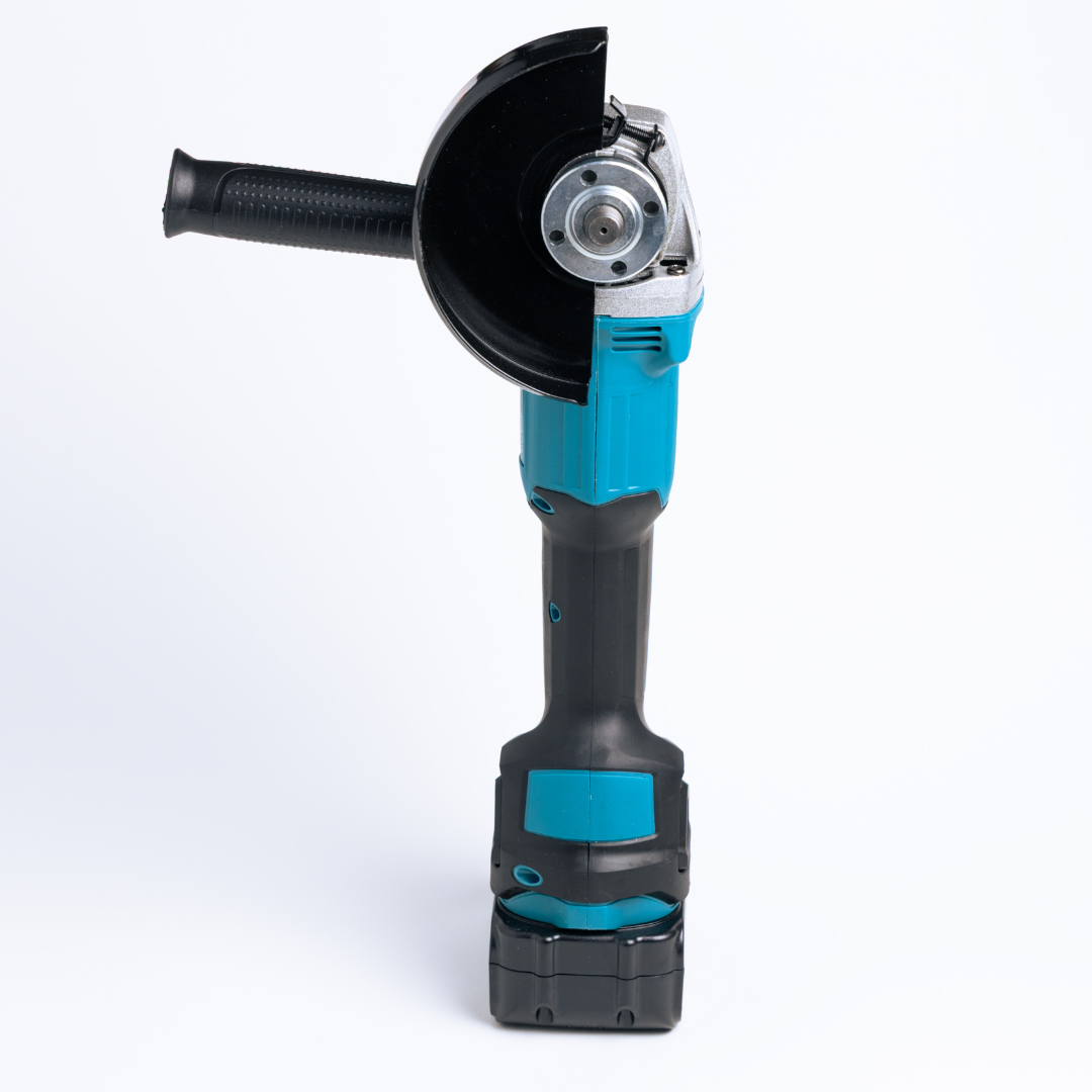 4 v 1 komplet, vrtalnik, izvijač, brusilnik | STRAUSTECH