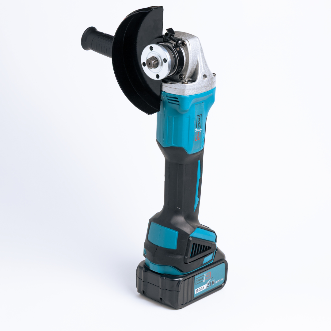 4 v 1 komplet, vrtalnik, izvijač, brusilnik | STRAUSTECH