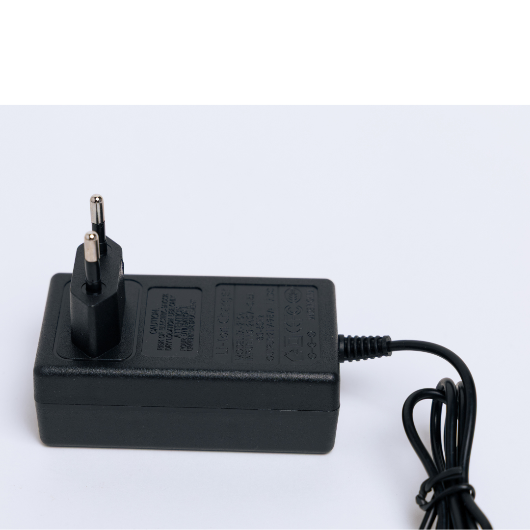 AKUMULATORSKI VRTALNIK 18 V Z 2 BATERIJIMA | STRAUSTECH