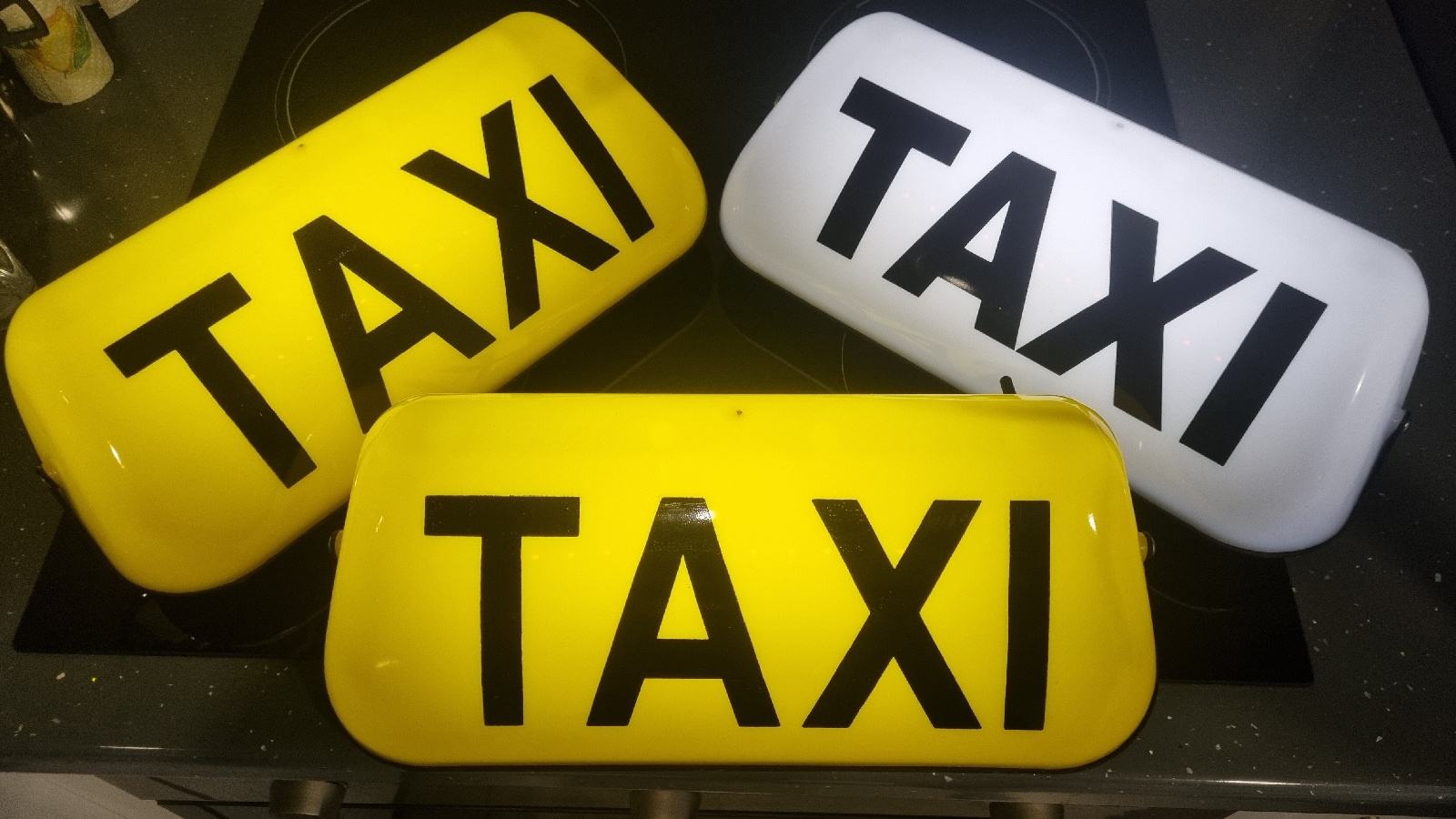 KROVNA TAXI SVETLOBNA TABLA